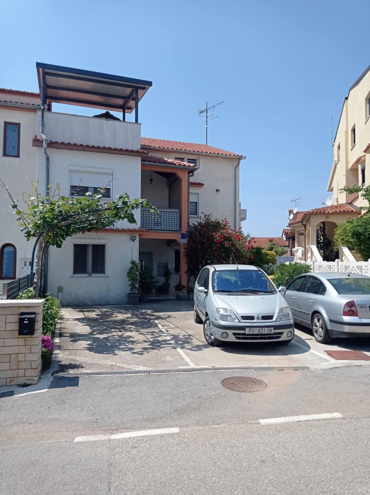 Studio Apartman Sky Rovinj Bagian luar foto