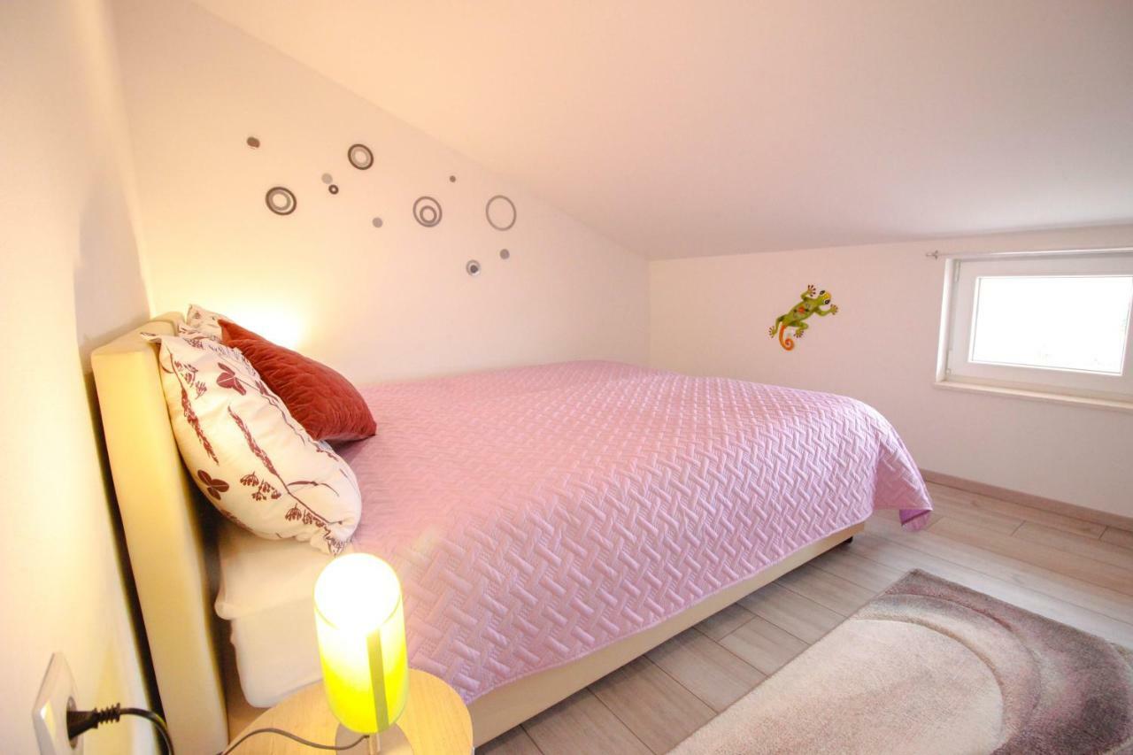 Studio Apartman Sky Rovinj Bagian luar foto