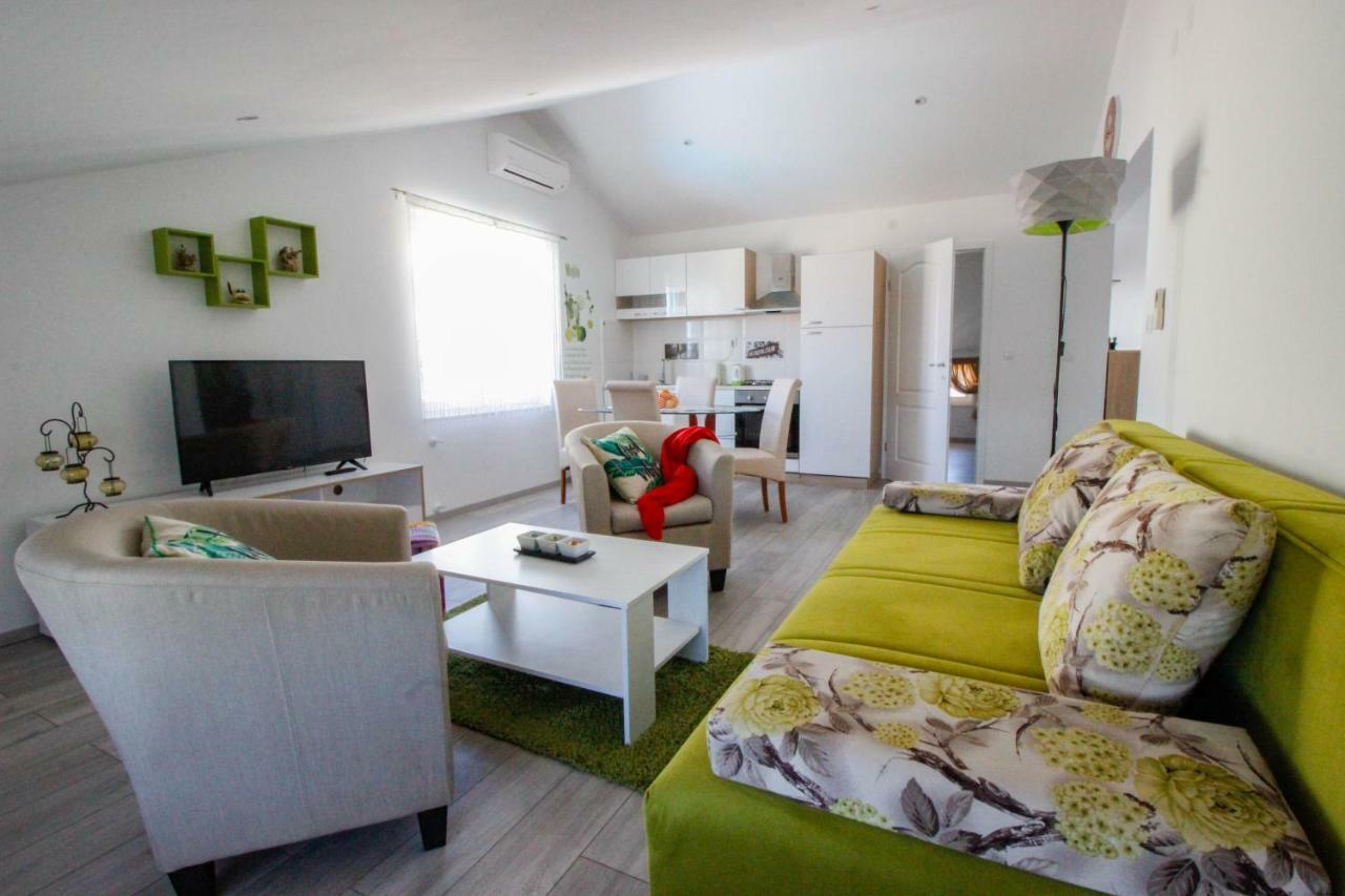 Studio Apartman Sky Rovinj Bagian luar foto