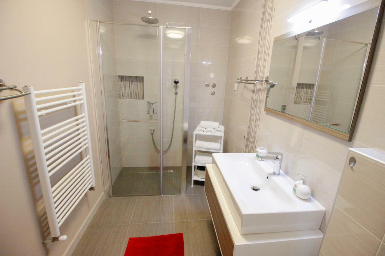 Studio Apartman Sky Rovinj Bagian luar foto
