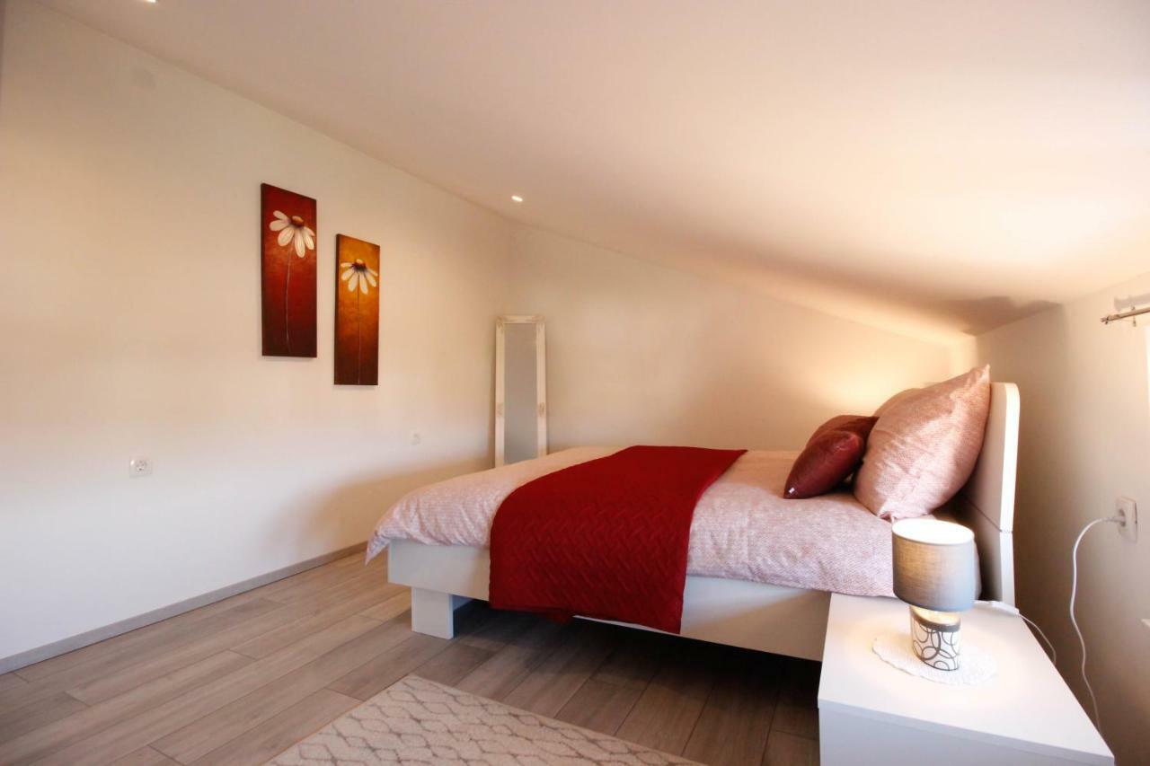 Studio Apartman Sky Rovinj Bagian luar foto